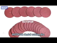 Tanden met een scherpe afmeting